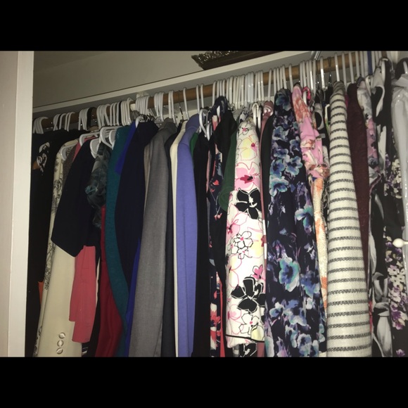 5-7 items Ladies Medium Mystery bundle size 8/10/Med. - Picture 2 of 2